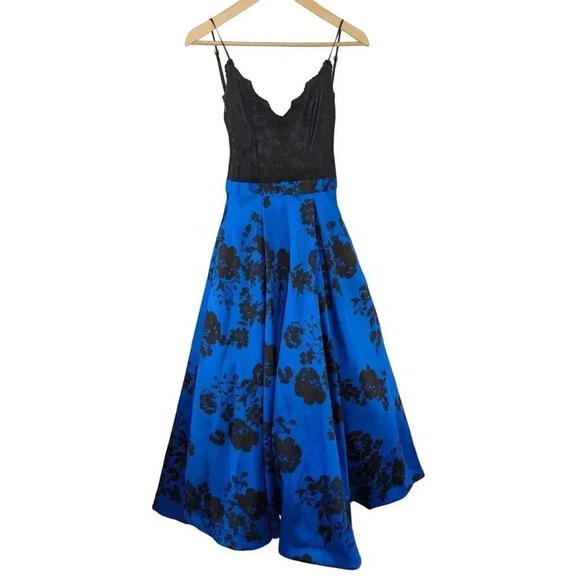 Windsor Floral Ball Gown 1/2 Black Blue Deep V Lace - Picture 10 of 11